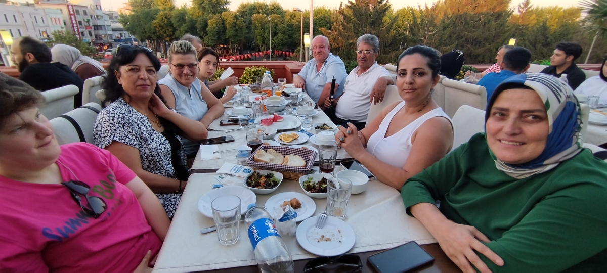 24 TEMMUZ GAZETECİLER VE BASIN BAYRAMINDA SBB BAŞKANI EKREM YÜCE ULUSAL VE YEREL BASIN İLE BİR ARADA