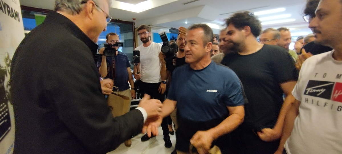 24 TEMMUZ GAZETECİLER VE BASIN BAYRAMINDA SBB BAŞKANI EKREM YÜCE ULUSAL VE YEREL BASIN İLE BİR ARADA
