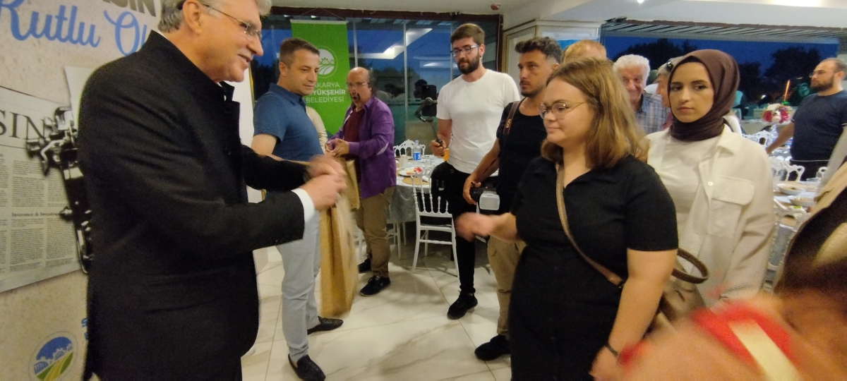 24 TEMMUZ GAZETECİLER VE BASIN BAYRAMINDA SBB BAŞKANI EKREM YÜCE ULUSAL VE YEREL BASIN İLE BİR ARADA