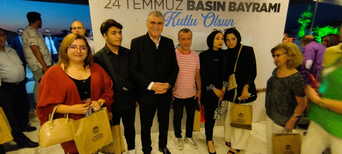 24 TEMMUZ GAZETECİLER VE BASIN BAYRAMINDA SBB BAŞKANI EKREM YÜCE ULUSAL VE YEREL BASIN İLE BİR ARADA