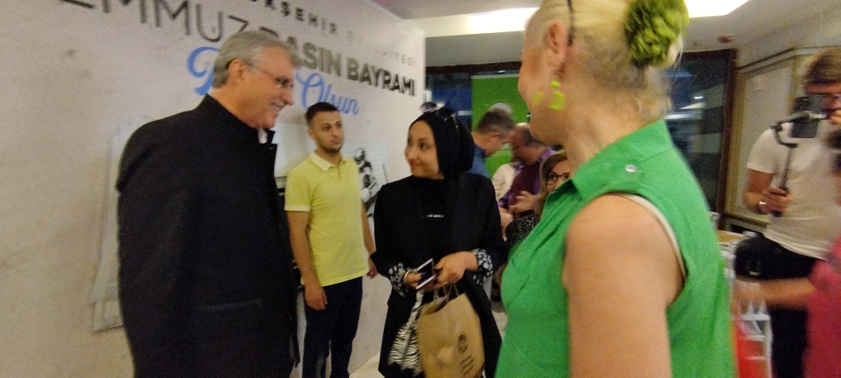 24 TEMMUZ GAZETECİLER VE BASIN BAYRAMINDA SBB BAŞKANI EKREM YÜCE ULUSAL VE YEREL BASIN İLE BİR ARADA