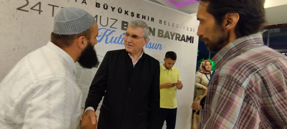 24 TEMMUZ GAZETECİLER VE BASIN BAYRAMINDA SBB BAŞKANI EKREM YÜCE ULUSAL VE YEREL BASIN İLE BİR ARADA