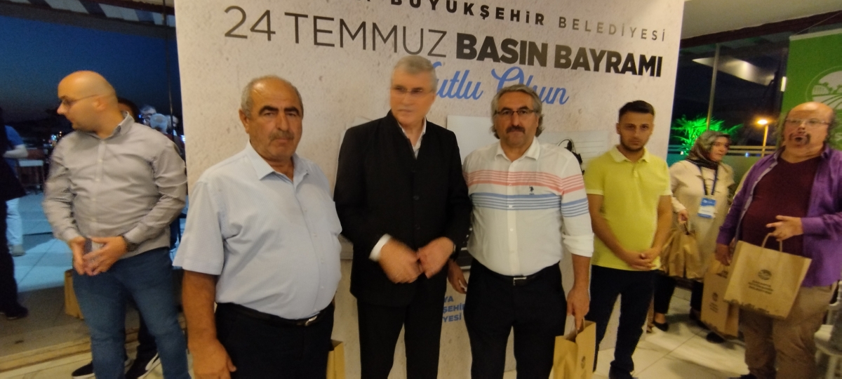 24 TEMMUZ GAZETECİLER VE BASIN BAYRAMINDA SBB BAŞKANI EKREM YÜCE ULUSAL VE YEREL BASIN İLE BİR ARADA