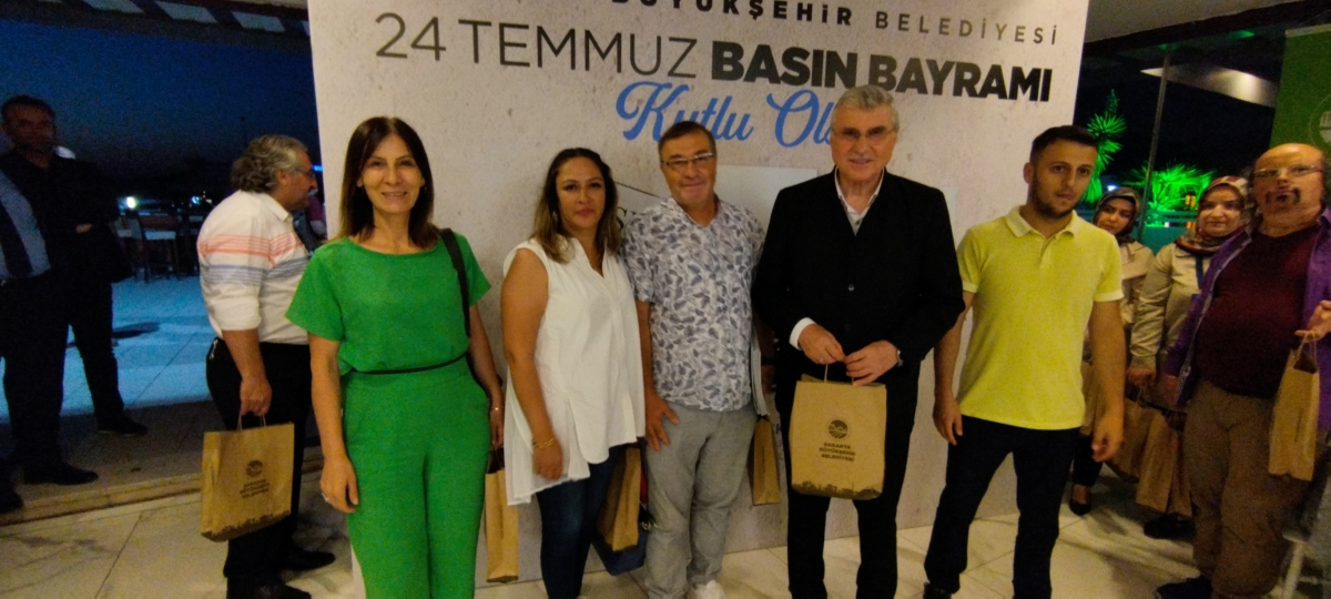 24 TEMMUZ GAZETECİLER VE BASIN BAYRAMINDA SBB BAŞKANI EKREM YÜCE ULUSAL VE YEREL BASIN İLE BİR ARADA