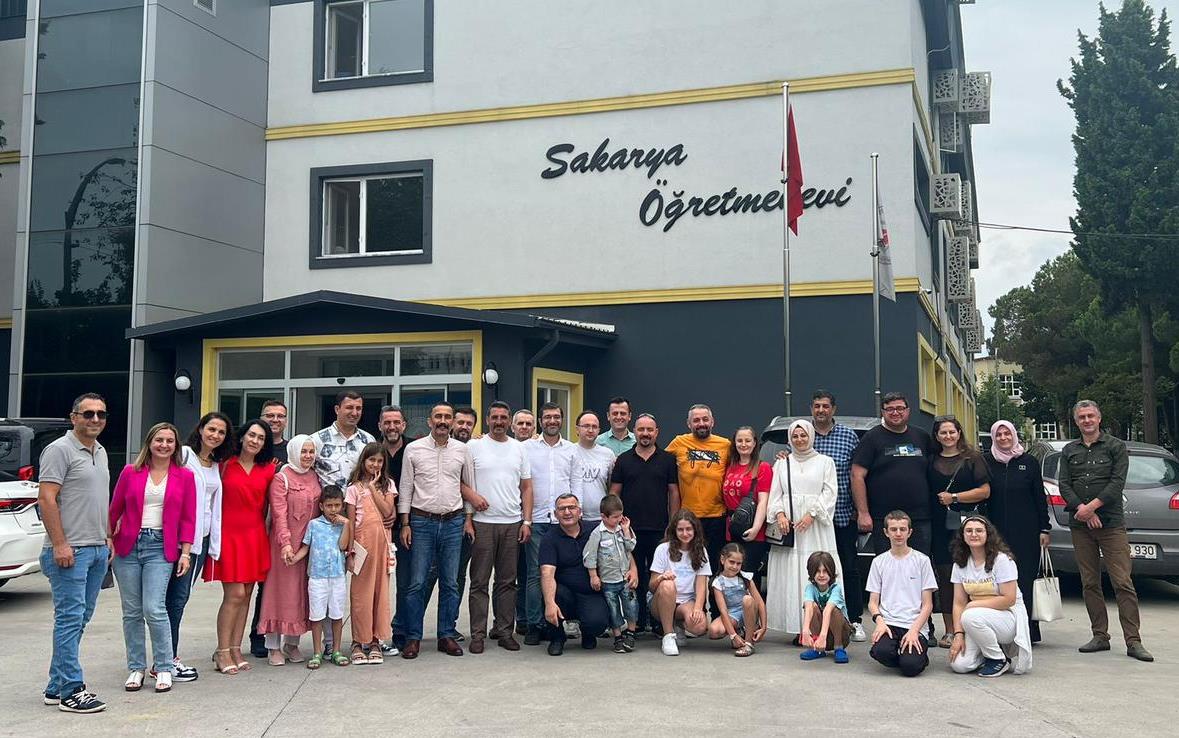 Arifiye Öğretmen Lisesi 1998 Mezunları Buluştu.