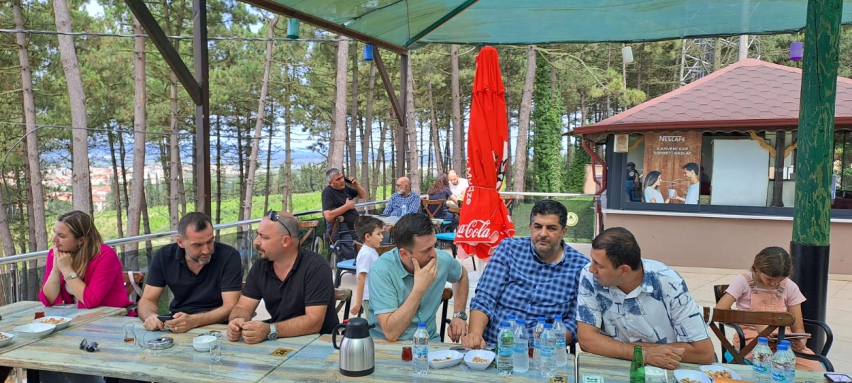 Arifiye Öğretmen Lisesi 1998 Mezunları Buluştu.