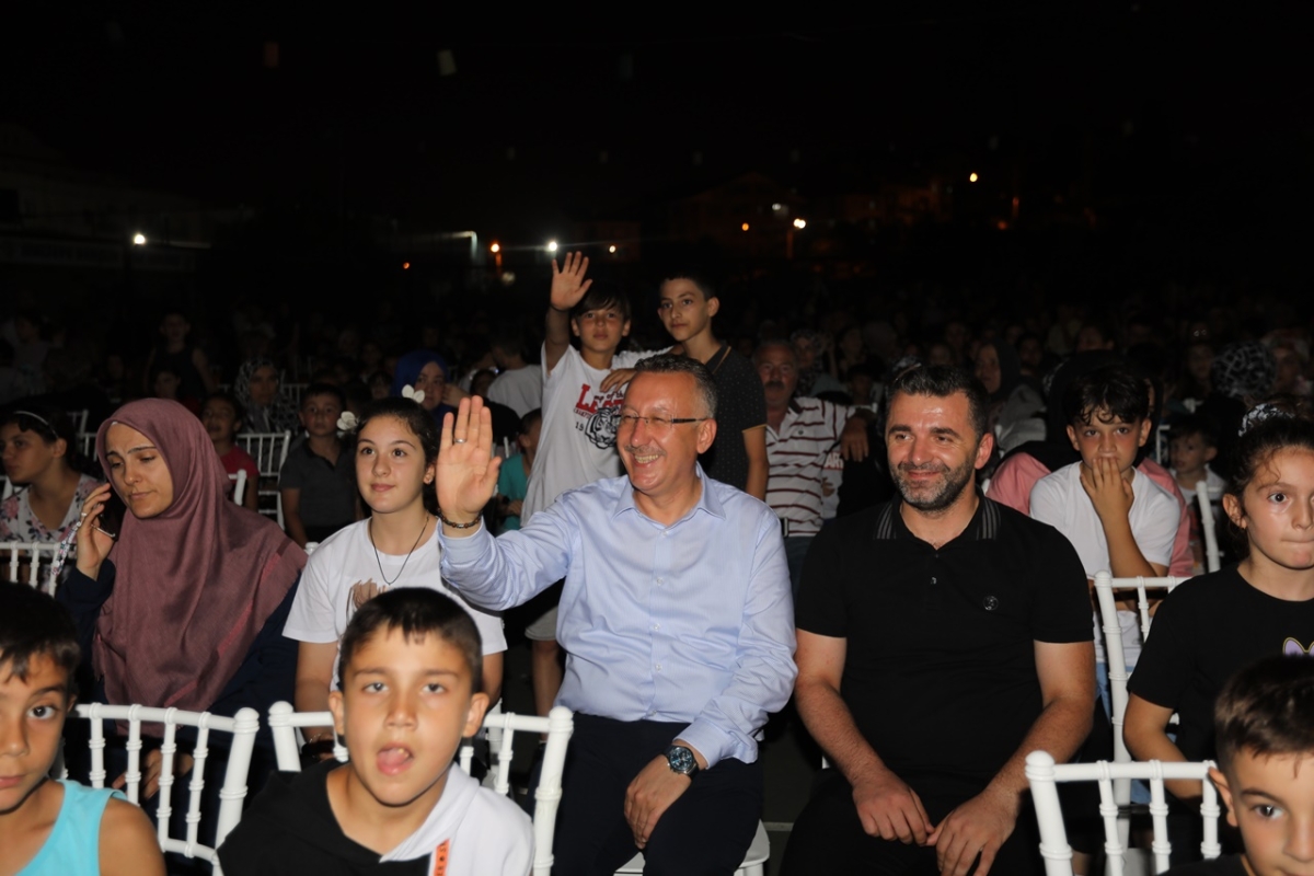 Başkan Işıksu, “Maltepe'mizde çok güzel bir yaz akşamı yaşadık. İŞTE O KARELER