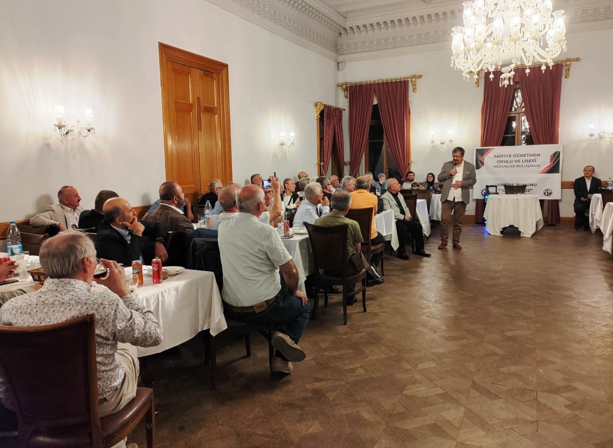 Arifiye Öğretmen Lisesi Mezunları İstanbul’da Buluştu. (İŞTE O FOTOĞRAF KARELERİ )