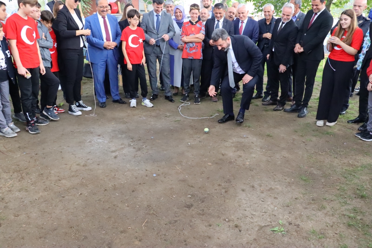 Köy Yaşam Merkezinde Cumhuriyet Şenliğ