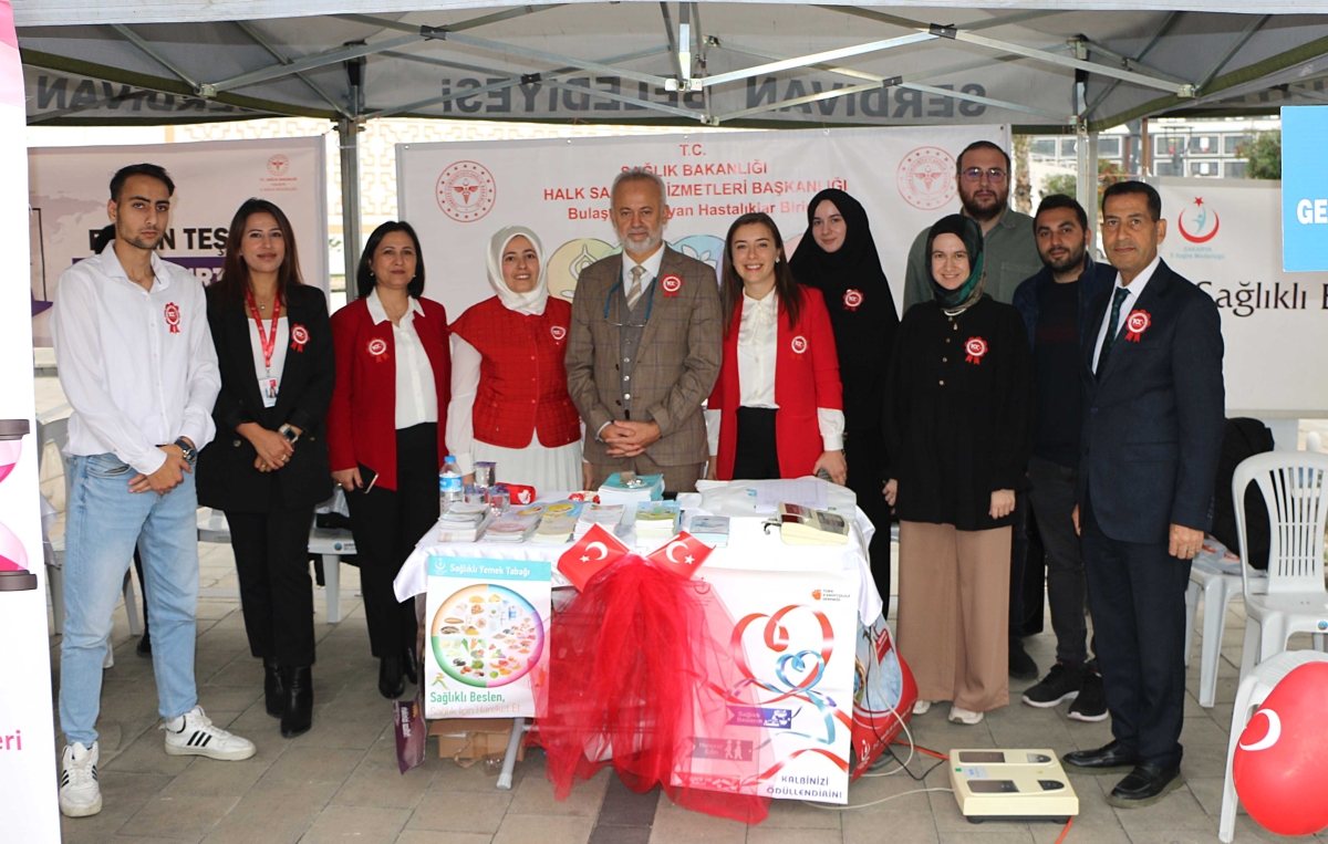 Sakarya'da Sağlıkçılar 100. Yılı kutladı