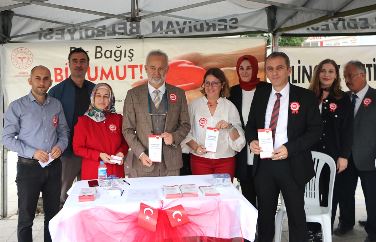 Sakarya'da Sağlıkçılar 100. Yılı kutladı