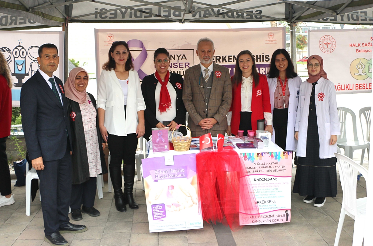 Sakarya'da Sağlıkçılar 100. Yılı kutladı