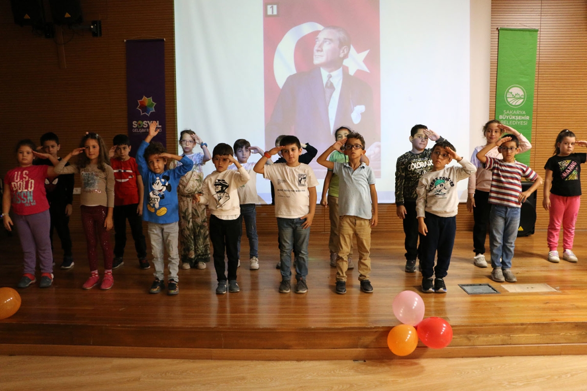 Adapazarı SGM’de 29 Ekim coşkuyla kutlandı