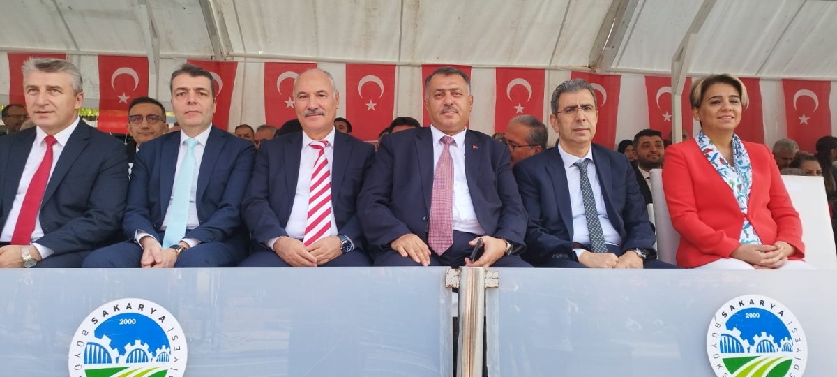 Cumhuriyet'in 100.yılı Sakarya'da Coşkuyla Kutlandı. İŞTE GÜNÜN KARELERİ...