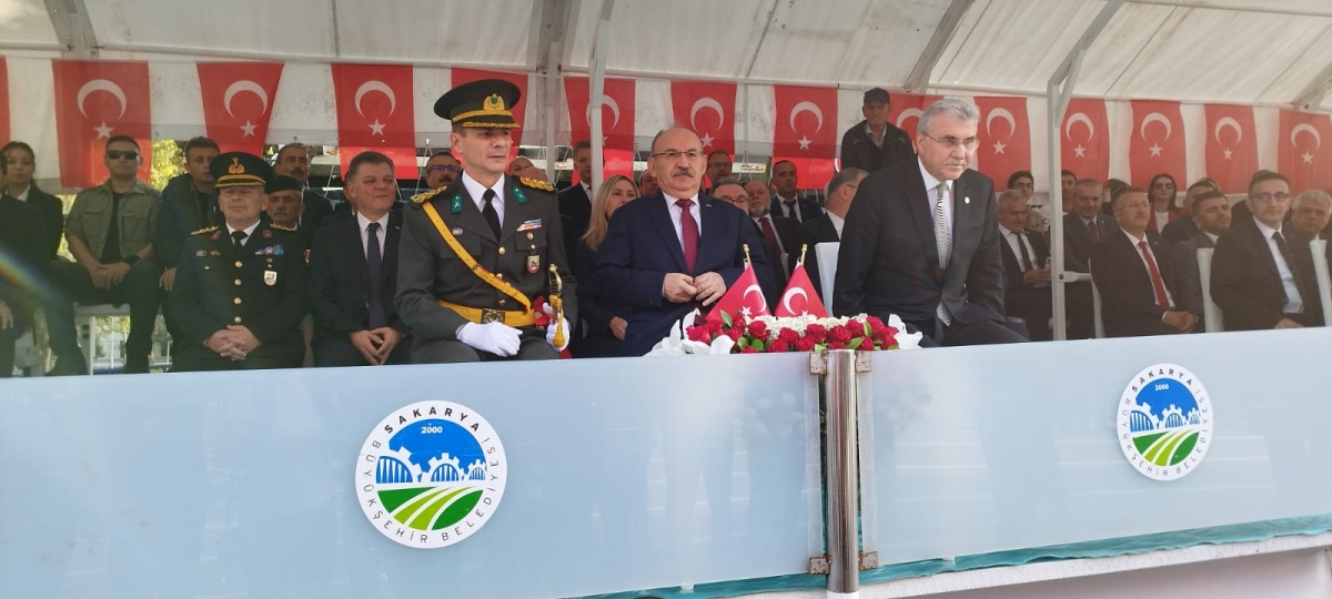 Cumhuriyet'in 100.yılı Sakarya'da Coşkuyla Kutlandı. İŞTE GÜNÜN KARELERİ...