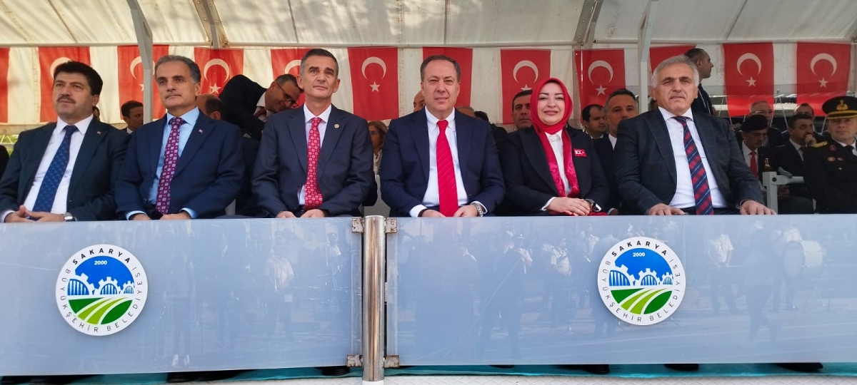 Cumhuriyet'in 100.yılı Sakarya'da Coşkuyla Kutlandı. İŞTE GÜNÜN KARELERİ...