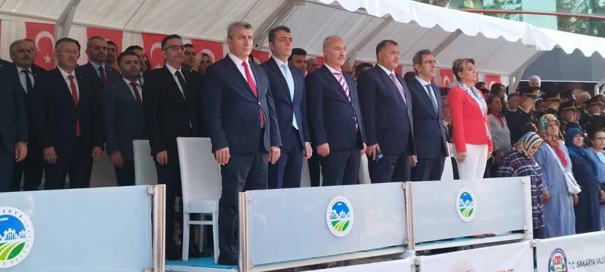Cumhuriyet'in 100.yılı Sakarya'da Coşkuyla Kutlandı. İŞTE GÜNÜN KARELERİ...