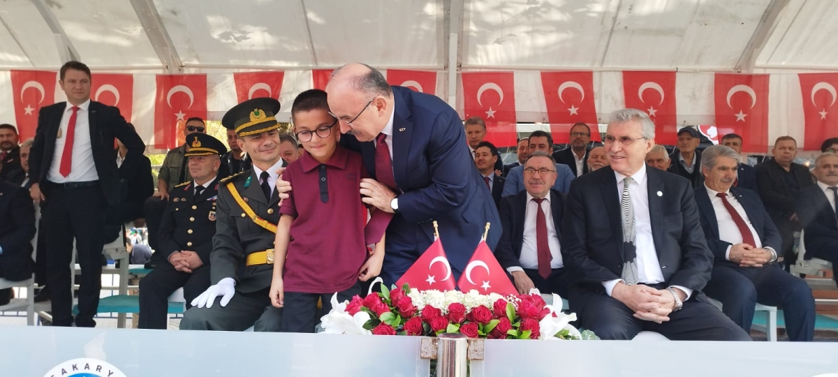 Cumhuriyet'in 100.yılı Sakarya'da Coşkuyla Kutlandı. İŞTE GÜNÜN KARELERİ...