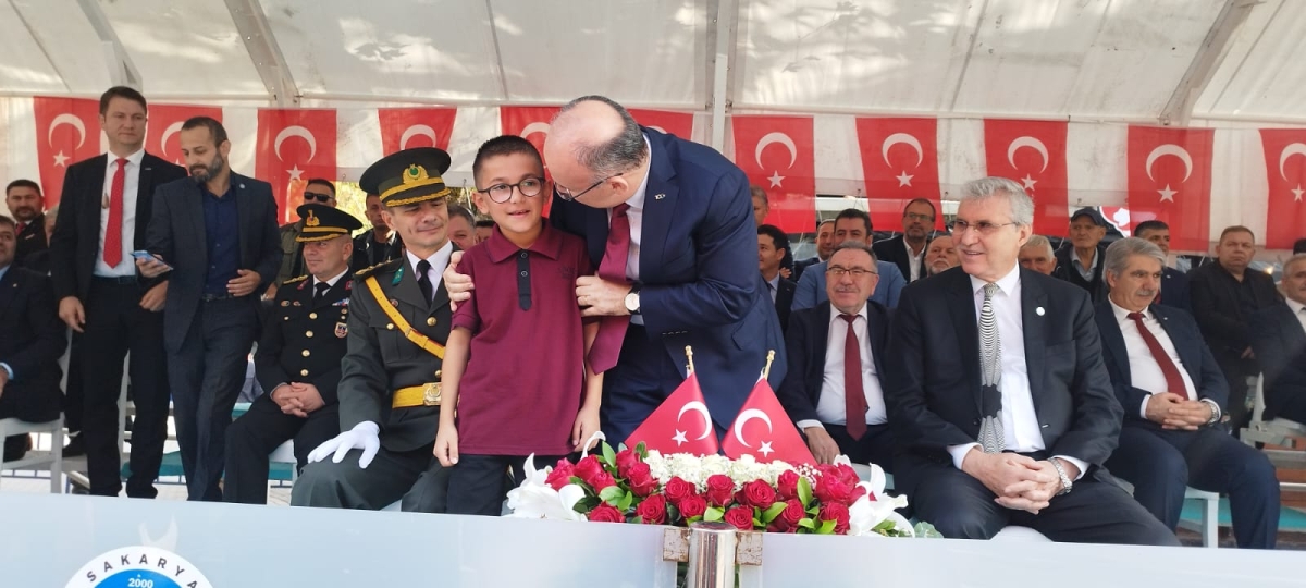 Cumhuriyet'in 100.yılı Sakarya'da Coşkuyla Kutlandı. İŞTE GÜNÜN KARELERİ...