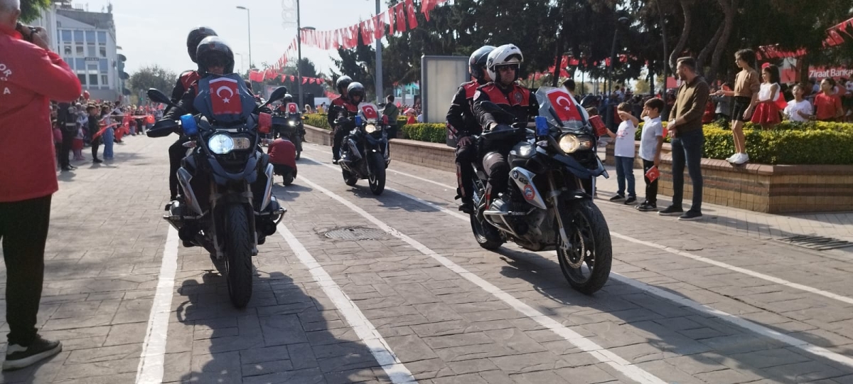 Cumhuriyet'in 100.yılı Sakarya'da Coşkuyla Kutlandı. İŞTE GÜNÜN KARELERİ...