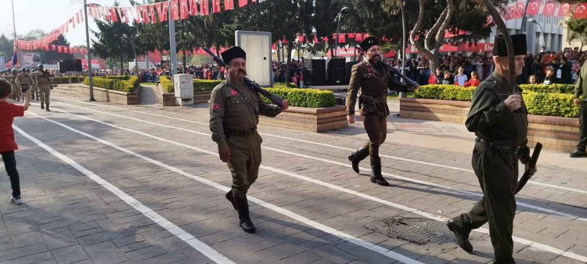 Cumhuriyet'in 100.yılı Sakarya'da Coşkuyla Kutlandı. İŞTE GÜNÜN KARELERİ...