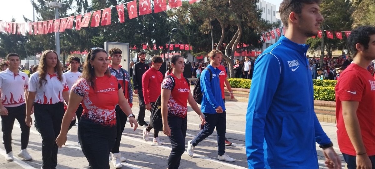 Cumhuriyet'in 100.yılı Sakarya'da Coşkuyla Kutlandı. İŞTE GÜNÜN KARELERİ...
