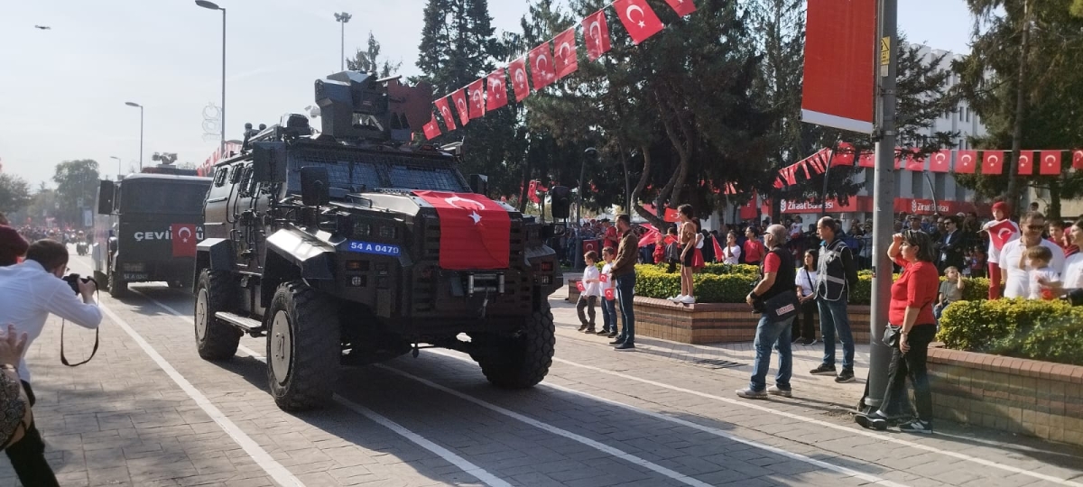 Cumhuriyet'in 100.yılı Sakarya'da Coşkuyla Kutlandı. İŞTE GÜNÜN KARELERİ...