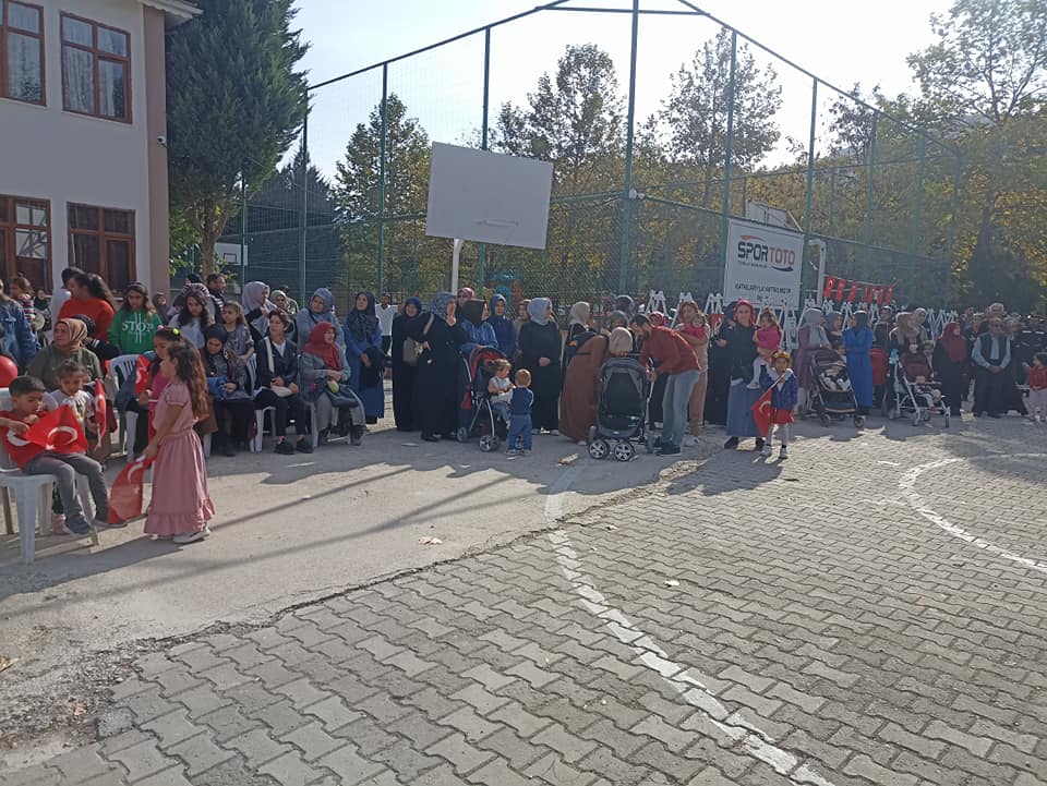 CUMHURİYET’İN 100.YILI SAKARYA'NIN TARAKLI İLÇESİNDE COŞKUYLA KUTLANDI