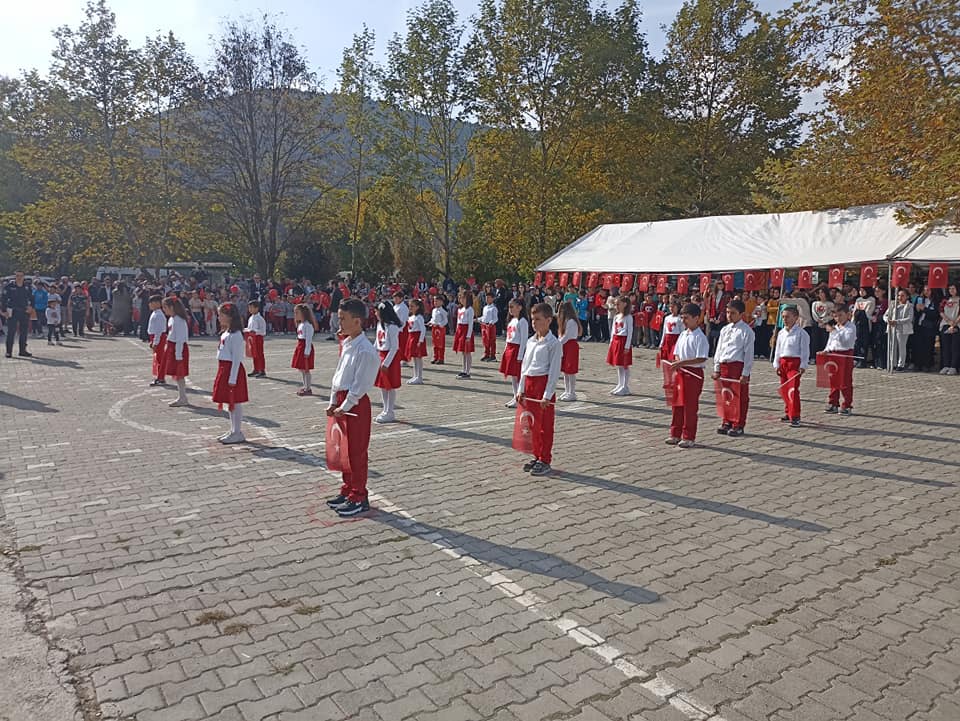 CUMHURİYET’İN 100.YILI SAKARYA'NIN TARAKLI İLÇESİNDE COŞKUYLA KUTLANDI