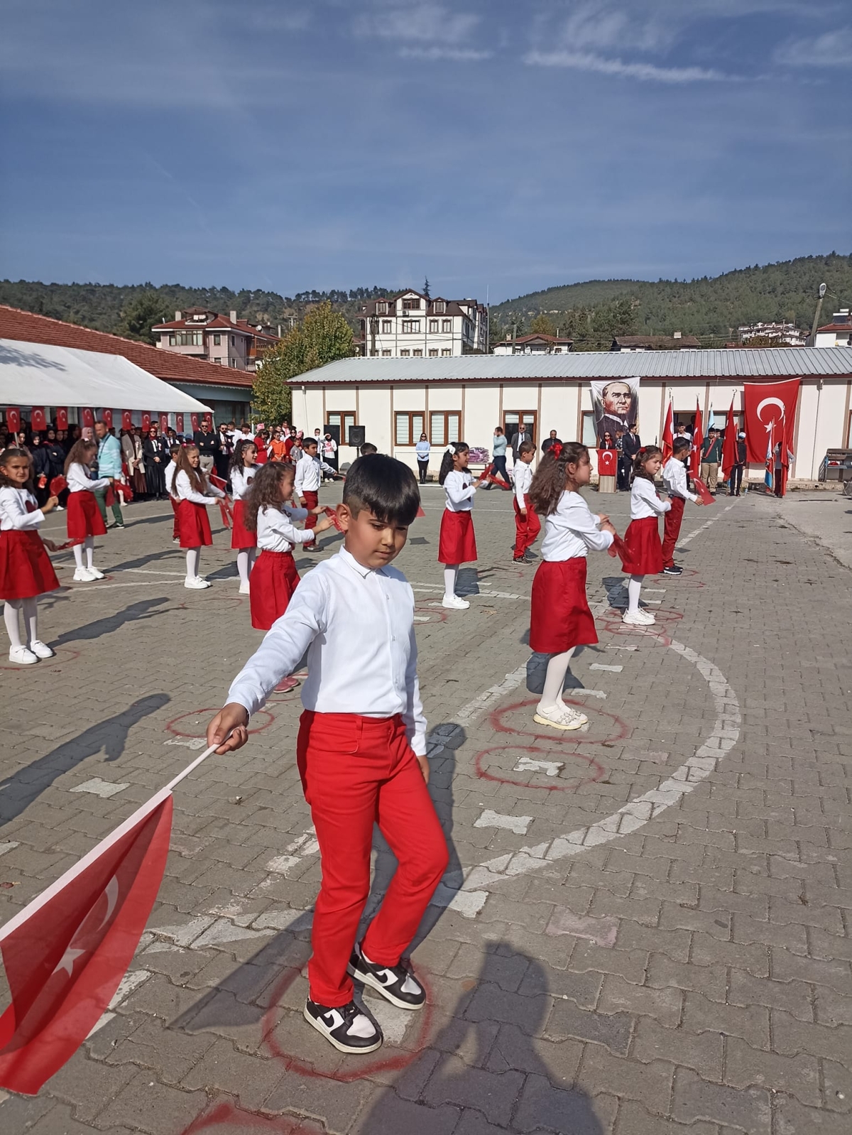 CUMHURİYET’İN 100.YILI SAKARYA'NIN TARAKLI İLÇESİNDE COŞKUYLA KUTLANDI