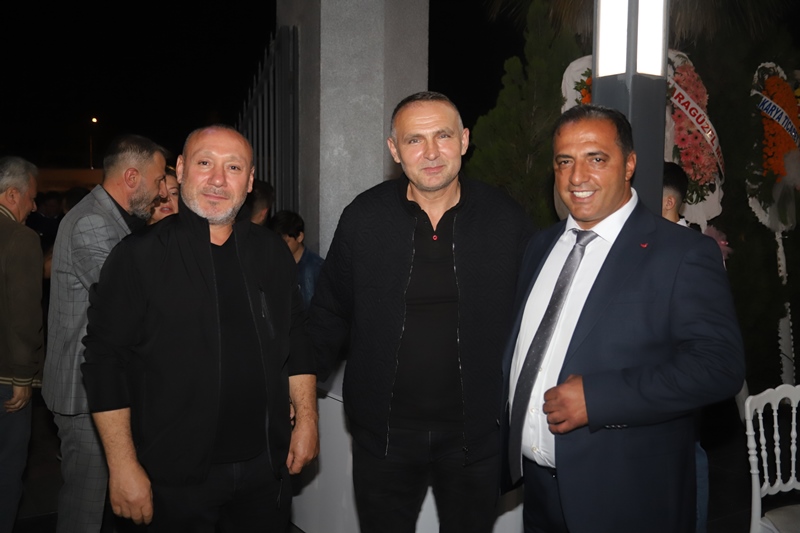 Türkiye’nin tanınmış iş adamlarından Akgün Çelik Prefabrik Yapı sahibi Hasan Akgün; güzeller güzeli biricik kızı İlayda Akgün Düğün Töreninden Kareler