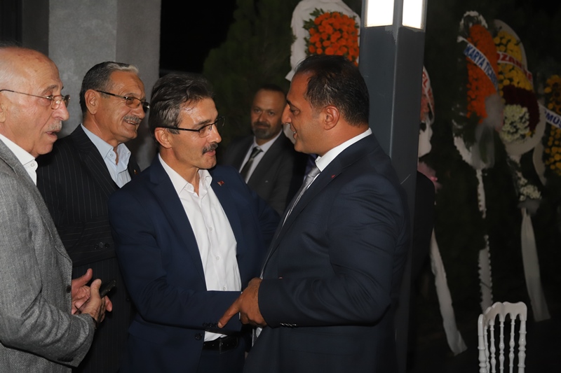 Türkiye’nin tanınmış iş adamlarından Akgün Çelik Prefabrik Yapı sahibi Hasan Akgün; güzeller güzeli biricik kızı İlayda Akgün Düğün Töreninden Kareler