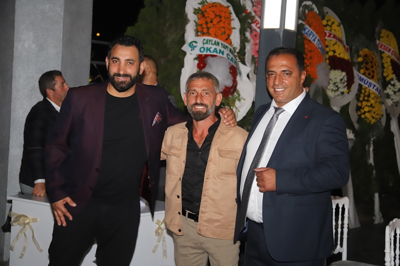 Türkiye’nin tanınmış iş adamlarından Akgün Çelik Prefabrik Yapı sahibi Hasan Akgün; güzeller güzeli biricik kızı İlayda Akgün Düğün Töreninden Kareler