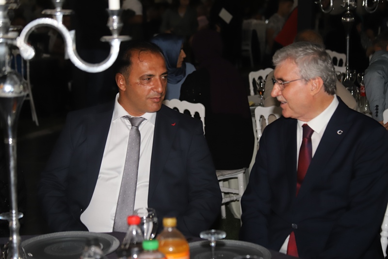 Türkiye’nin tanınmış iş adamlarından Akgün Çelik Prefabrik Yapı sahibi Hasan Akgün; güzeller güzeli biricik kızı İlayda Akgün Düğün Töreninden Kareler