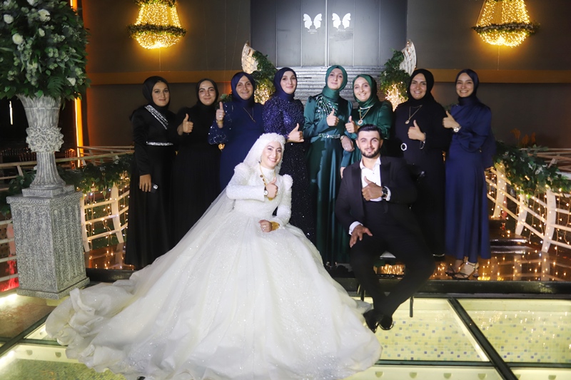Türkiye’nin tanınmış iş adamlarından Akgün Çelik Prefabrik Yapı sahibi Hasan Akgün; güzeller güzeli biricik kızı İlayda Akgün Düğün Töreninden Kareler