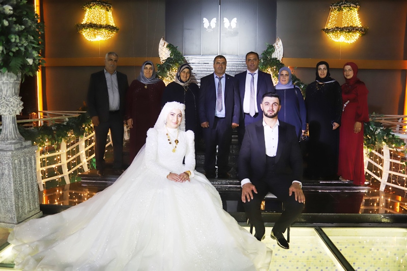 Türkiye’nin tanınmış iş adamlarından Akgün Çelik Prefabrik Yapı sahibi Hasan Akgün; güzeller güzeli biricik kızı İlayda Akgün Düğün Töreninden Kareler