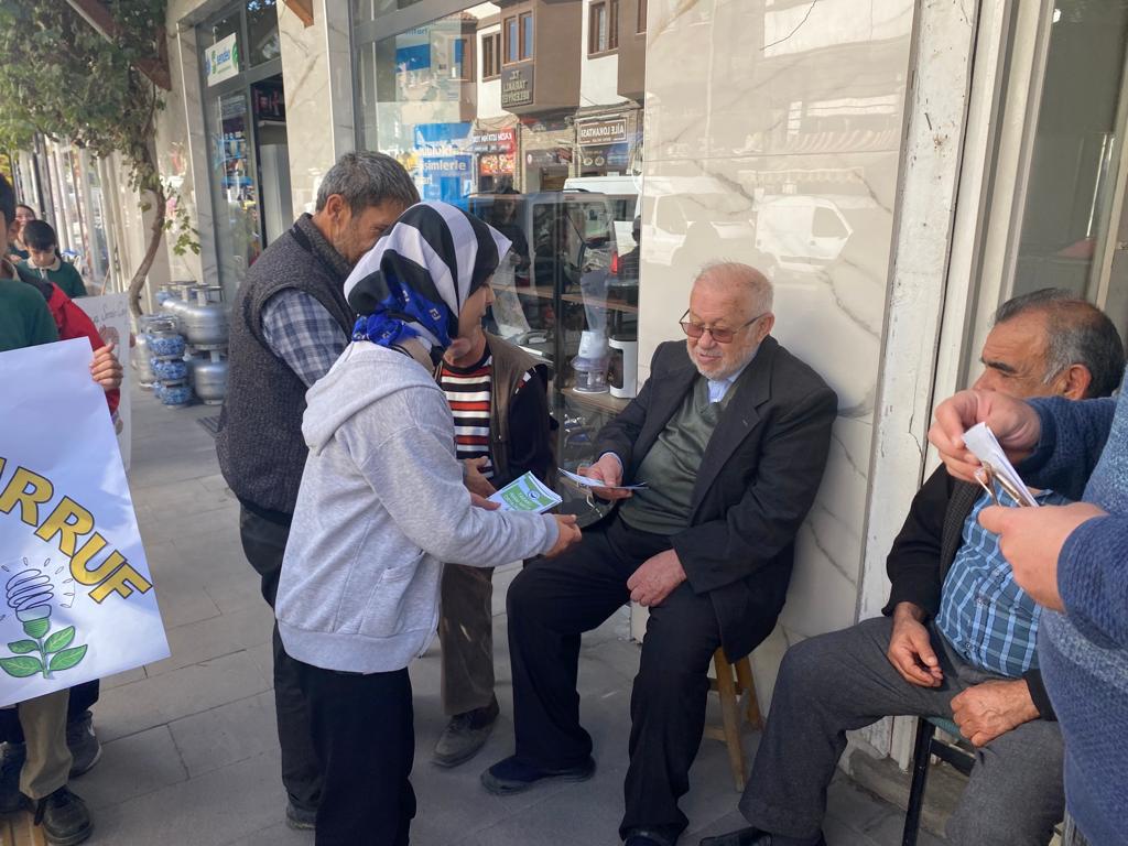 Öğrencilerden Dünya Tasarruf Günü Etkinliğinden KARELER