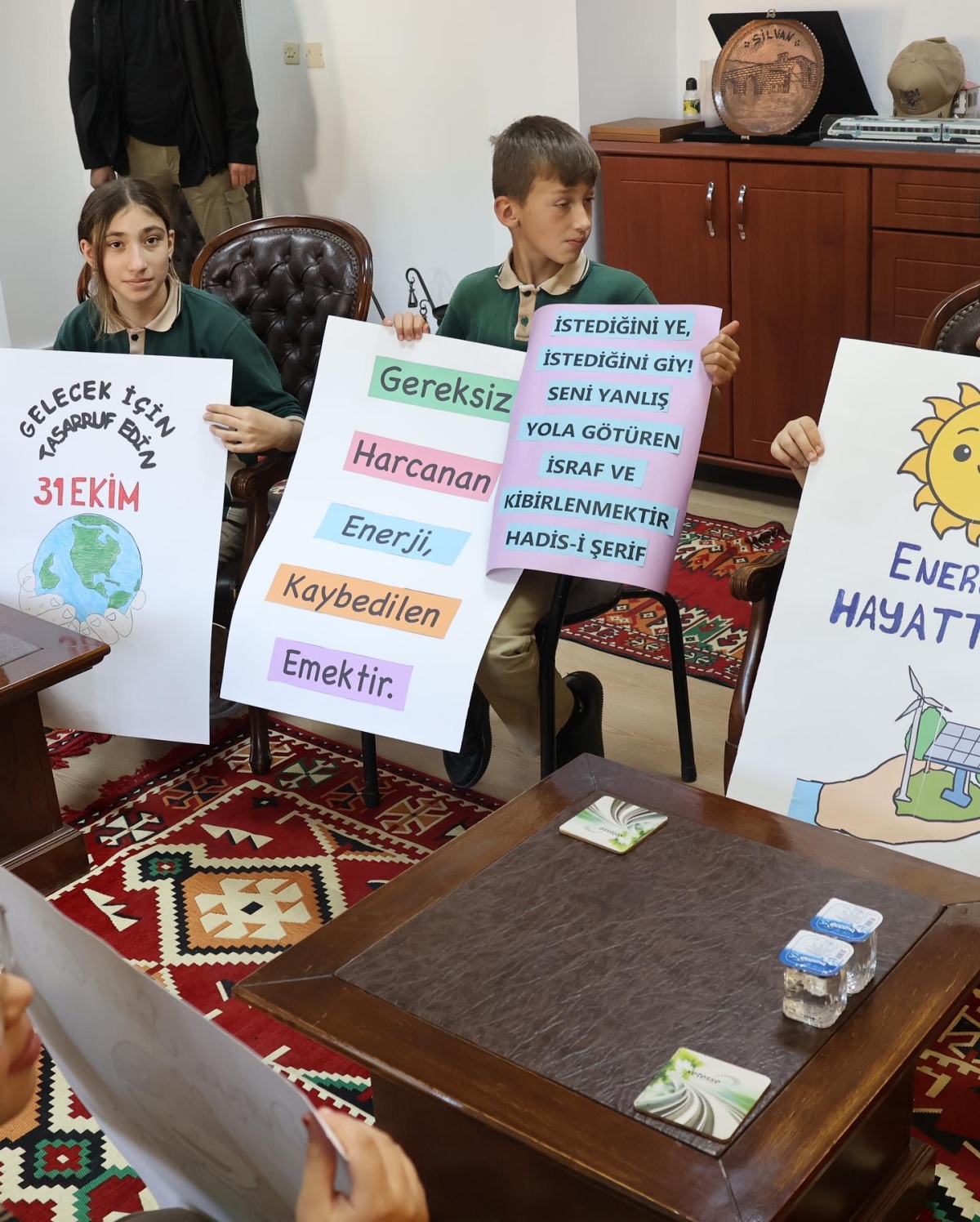 Öğrencilerden Dünya Tasarruf Günü Etkinliğinden KARELER