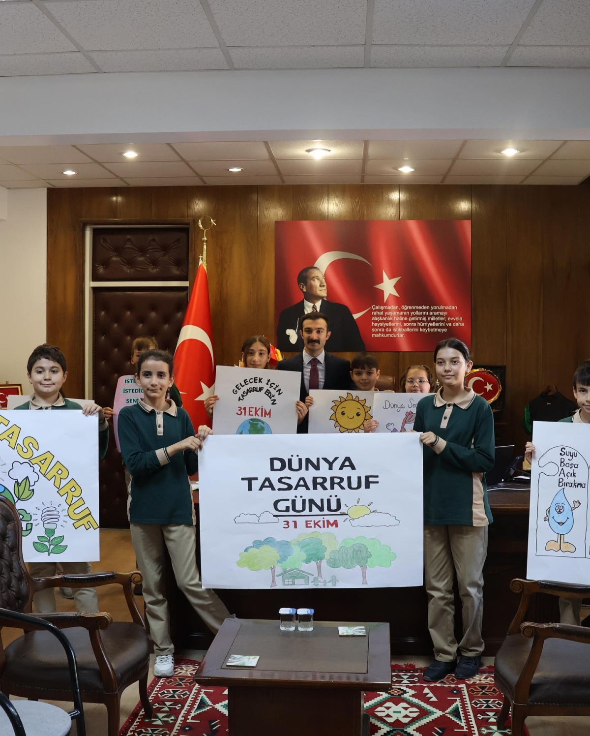 Öğrencilerden Dünya Tasarruf Günü Etkinliğinden KARELER