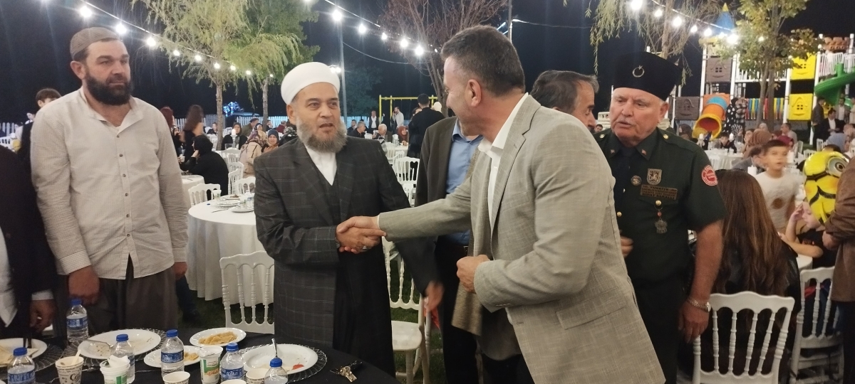 Sakarya'nın İş Adamlarından Ömer Faruk Birinci, Buse Sertkaya ile Dünya Evine Girdi (GÜNÜNE DAMGA VURAN FOTOĞRAFLAR)
