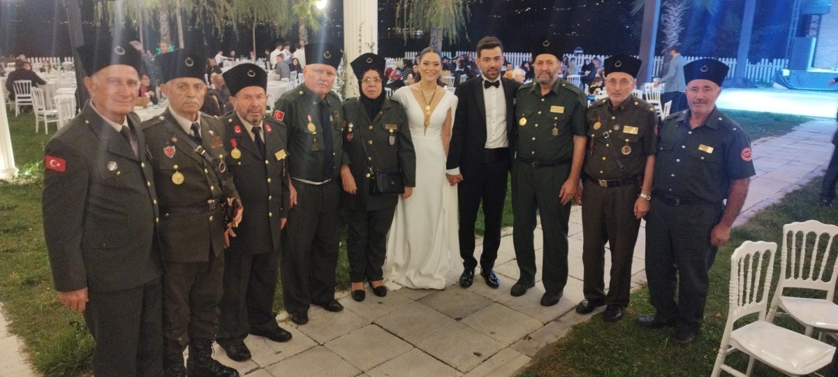 Sakarya'nın İş Adamlarından Ömer Faruk Birinci, Buse Sertkaya ile Dünya Evine Girdi (GÜNÜNE DAMGA VURAN FOTOĞRAFLAR)