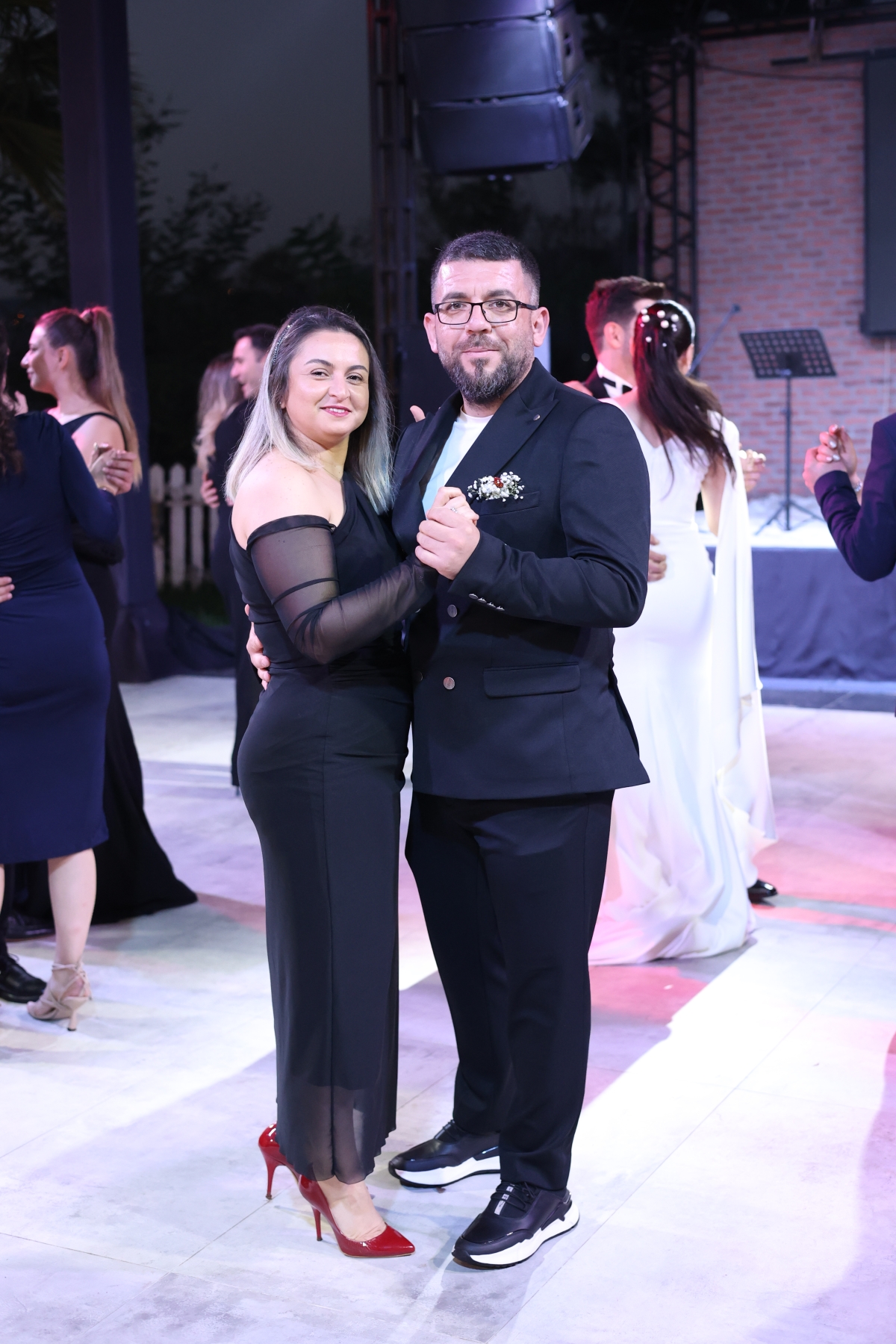 Sakarya'nın İş Adamlarından Ömer Faruk Birinci, Buse Sertkaya ile Dünya Evine Girdi (GÜNÜNE DAMGA VURAN FOTOĞRAFLAR)