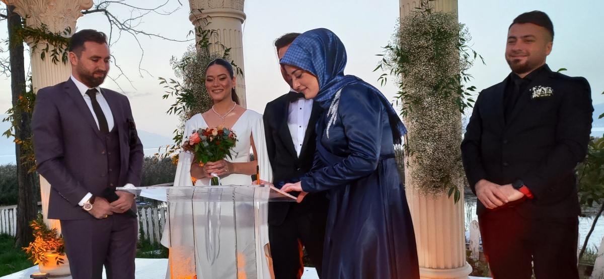 Sakarya'nın İş Adamlarından Ömer Faruk Birinci, Buse Sertkaya ile Dünya Evine Girdi (GÜNÜNE DAMGA VURAN FOTOĞRAFLAR)