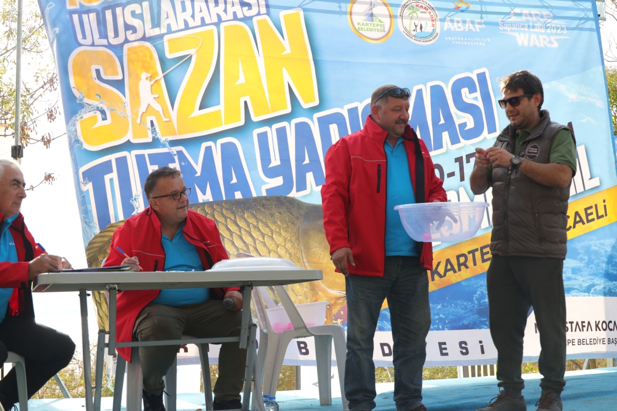 KARTEPE’DE ULUSLARARASI SAZAN TUTMA YARIŞMASI BAŞLADI