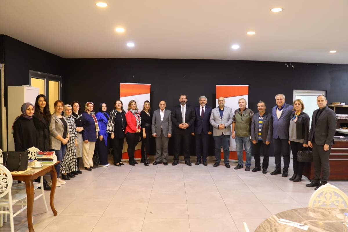İl Millî Eğitim Müdürü Ebubekir Sıddık Savaşçı Emekli Öğretmenlerle Buluştu İŞTE O KARELER