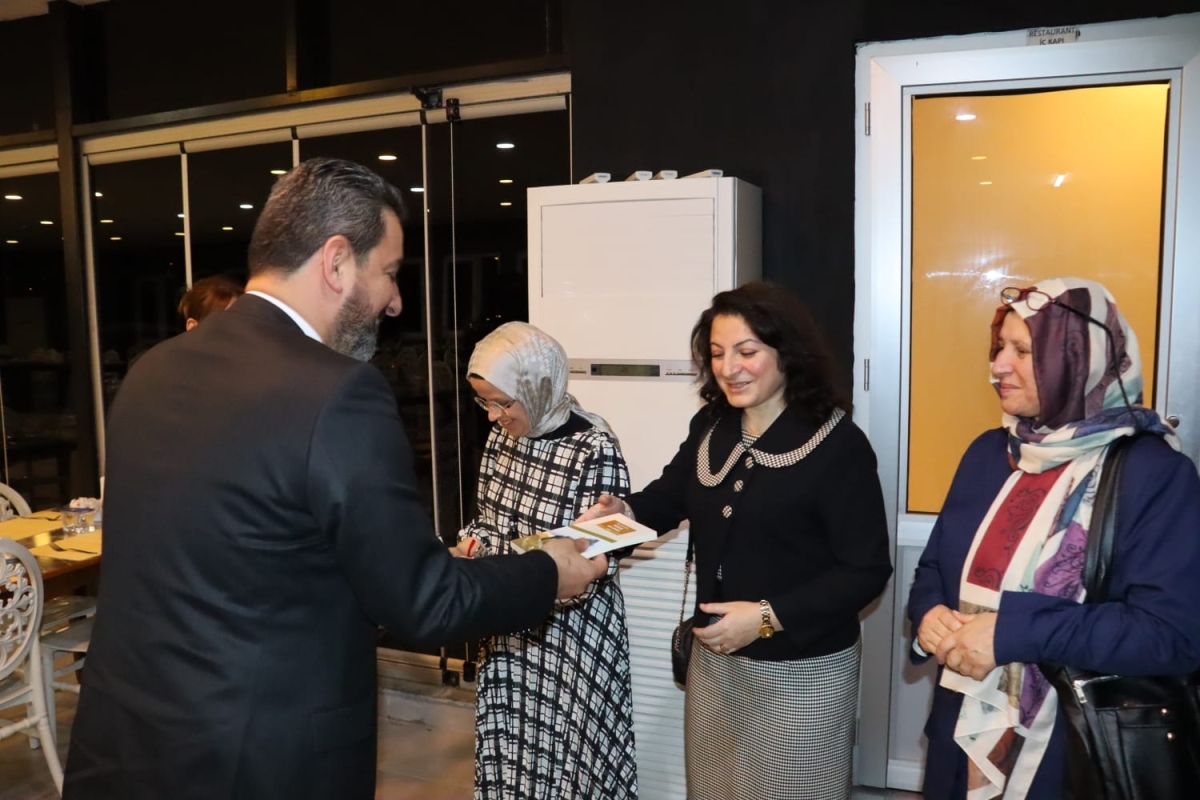 İl Millî Eğitim Müdürü Ebubekir Sıddık Savaşçı Emekli Öğretmenlerle Buluştu İŞTE O KARELER