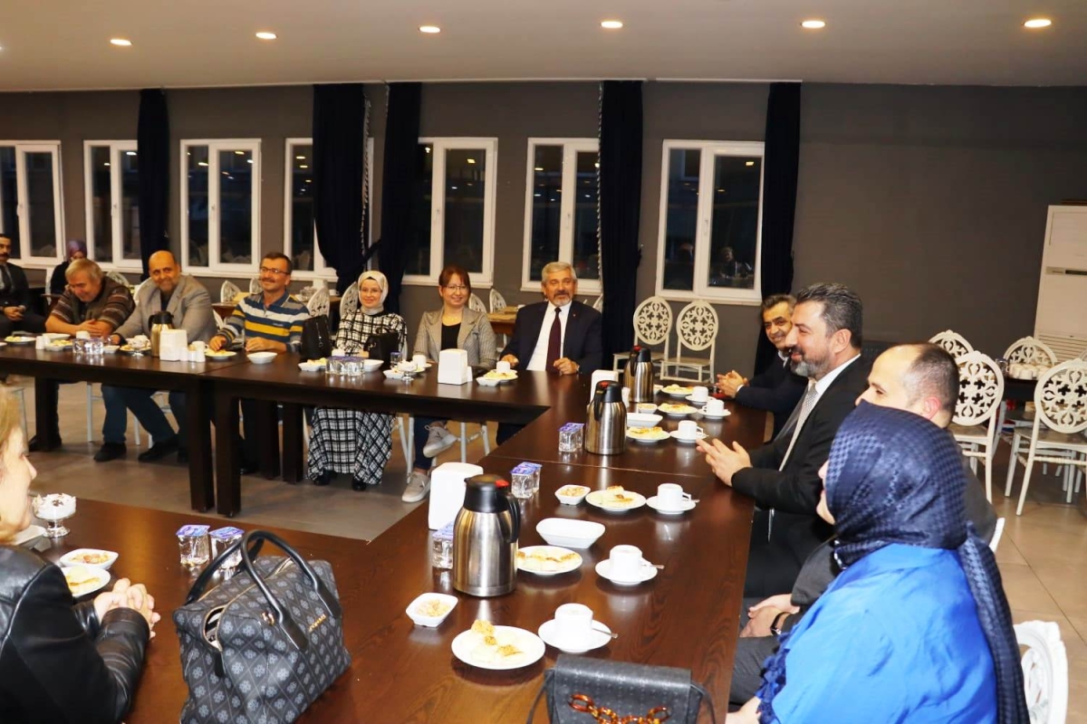 İl Millî Eğitim Müdürü Ebubekir Sıddık Savaşçı Emekli Öğretmenlerle Buluştu İŞTE O KARELER