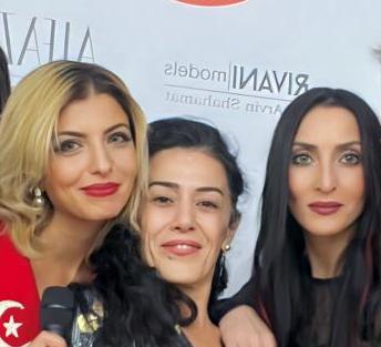 GÜZELLER GÜZELİ MODEL NERMİN BADACI KIRMIZI HALI'NIN AY YILDIZLI KRALİÇESİ OLDU..! (iŞTE O ANLMARA AİT FOTOĞRAFLAR)