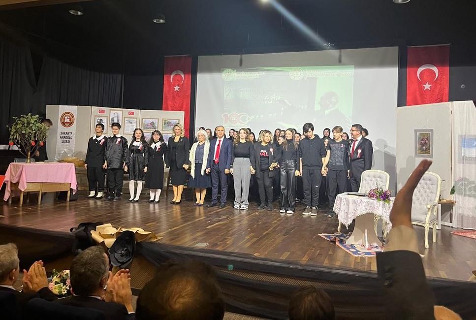 Sakarya Anadolu Lisesi Öğretmenleri Cana Dokundular. (İŞTE O ANLARA AİT KARELER)