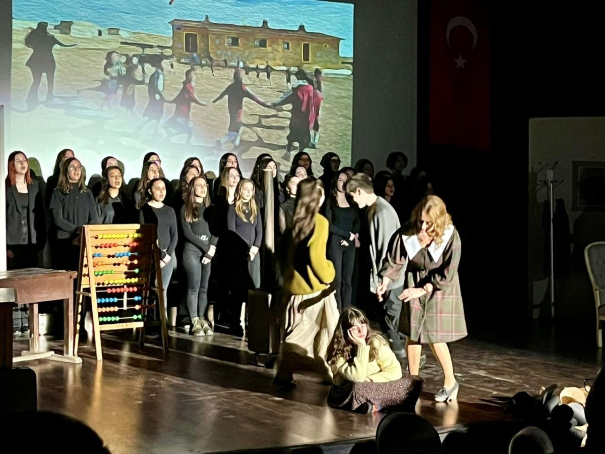 Sakarya Anadolu Lisesi Öğretmenleri Cana Dokundular. (İŞTE O ANLARA AİT KARELER)
